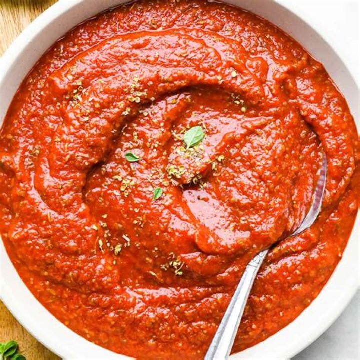 Can I use tomato sauce instead of pizza sauce?
