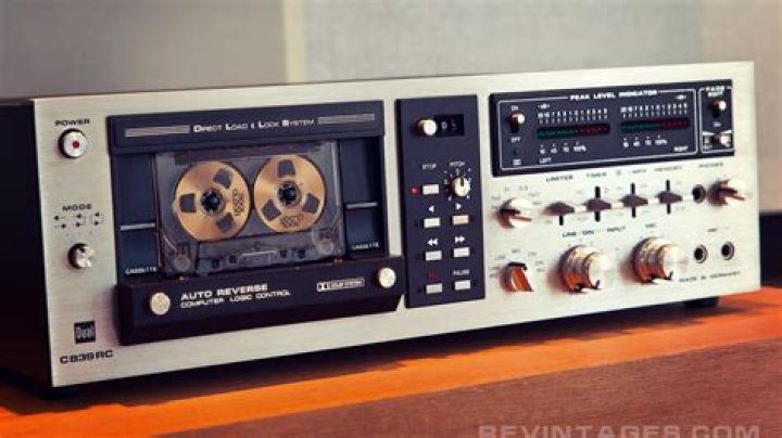 Does anyone still make cassette decks?