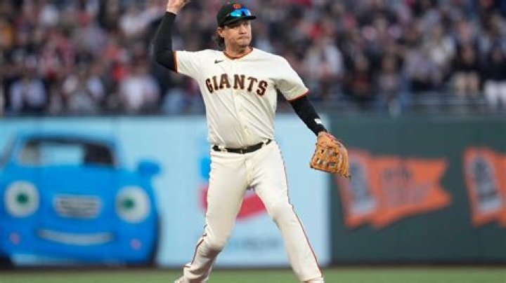 How can I watch the Giants game online?