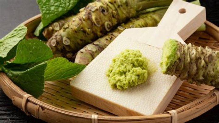 How do you substitute wasabi powder for paste?