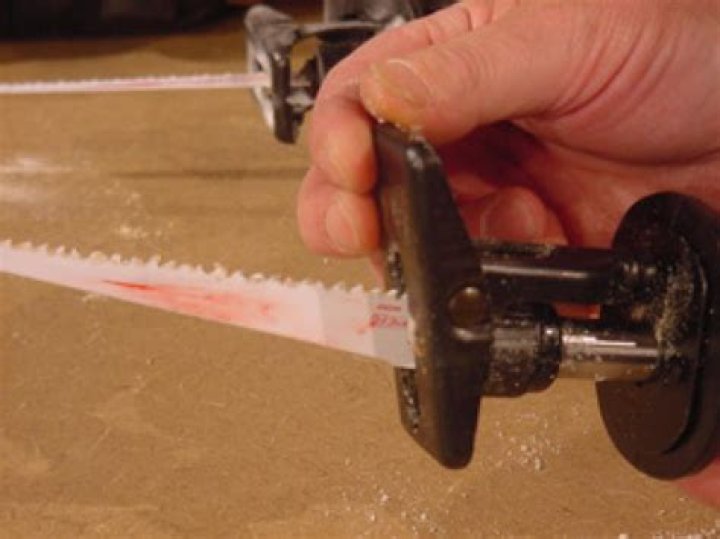 How do you use a reciprocating saw step by step?