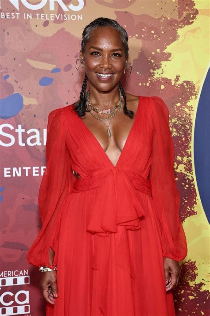 Is Mara Brock Akil mixed?