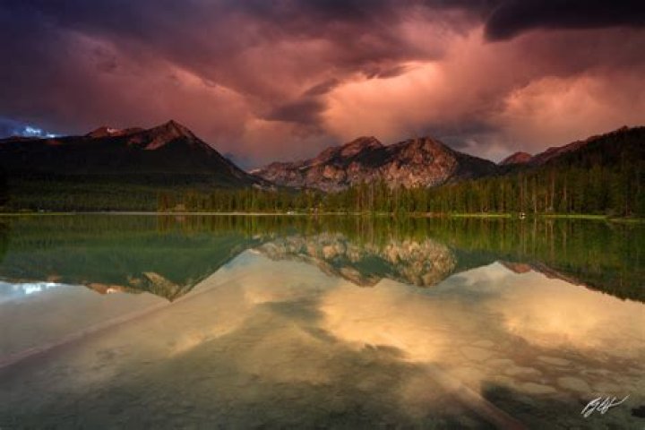 Is Pettit lake open?