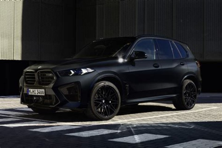 Is the BMW X5M fast?