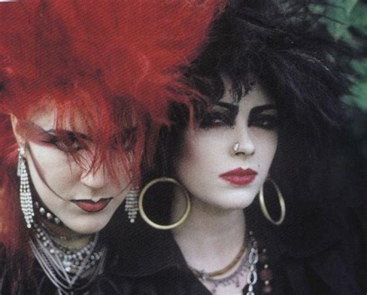 Was goth 80s or 90s?
