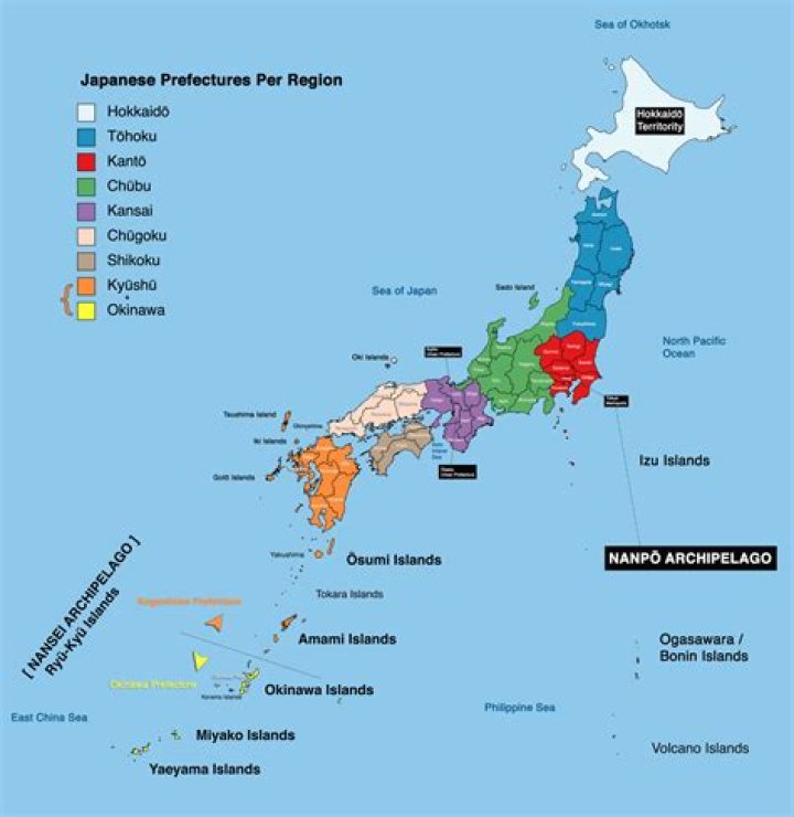 What are the 8 main islands of Japan?