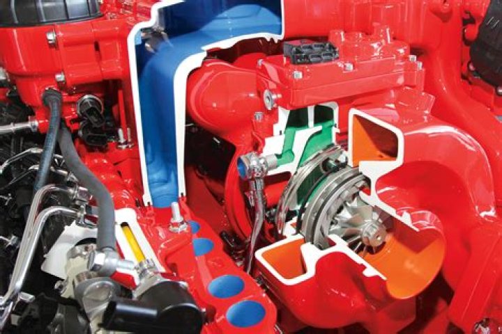 What Cummins motor is in the Nissan Titan?