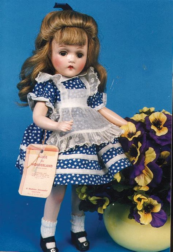 What dolls were popular in 1950?