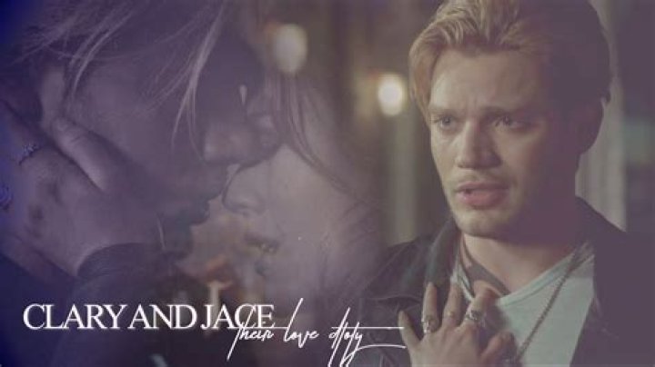 What episode do Jace and Clary hookup?