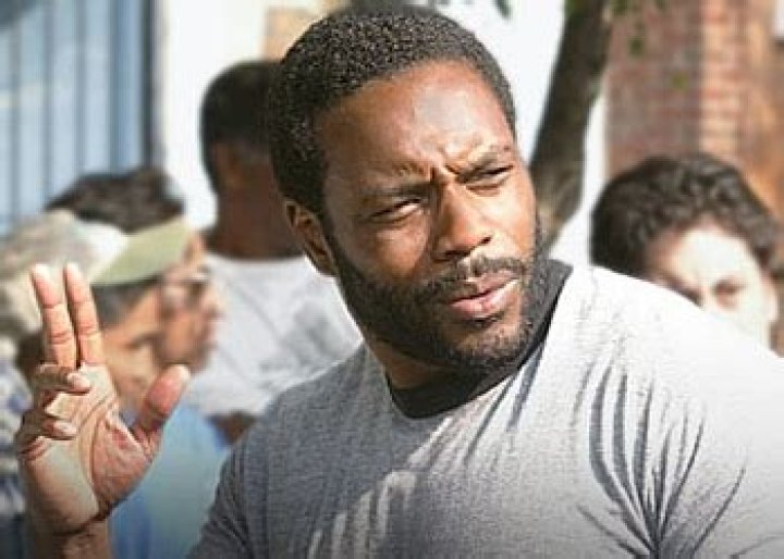 What happened to Dennis Wise the wire?