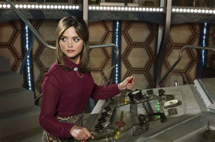 Which episode does Clara Oswald die?