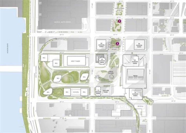 Who is the general contractor for Hudson Yards?