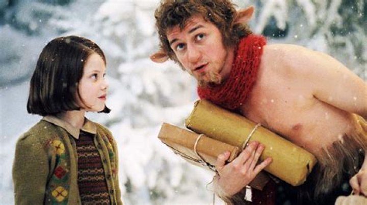 Who played fawn in Narnia?